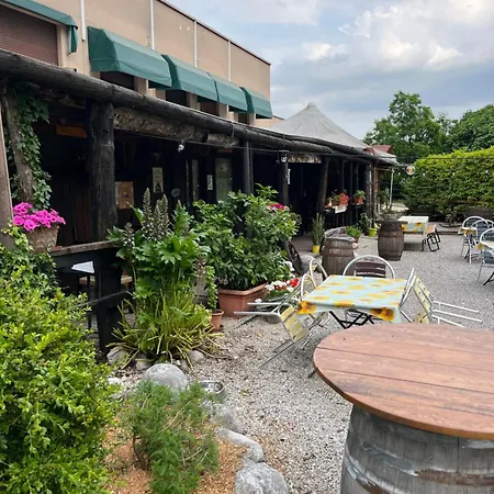 Alloggio per agriturismo Al Ranch *